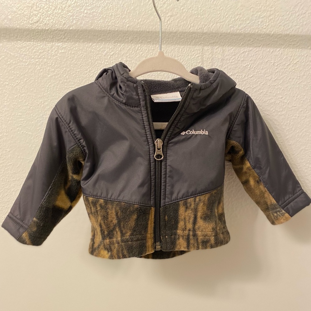 0-3 month camo Columbia jacket